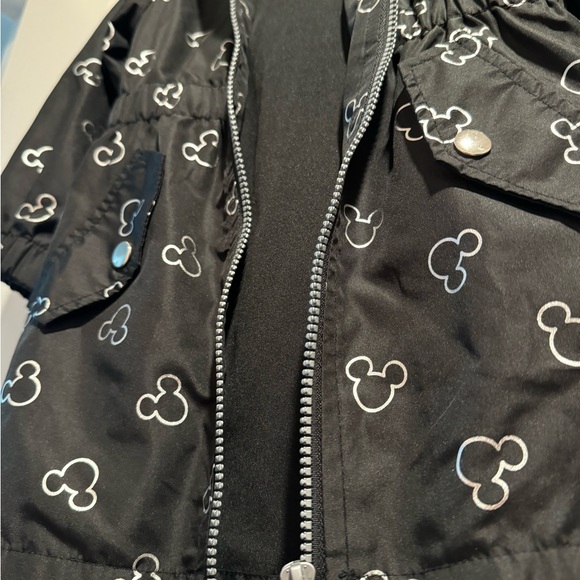 Minnie Mouse windbreaker - Picture 2 of 4